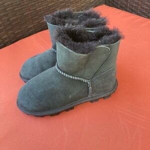 Cozy Black Kids Boots